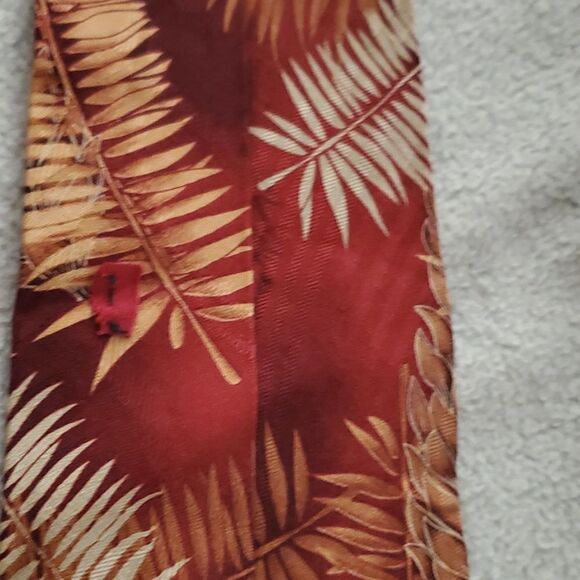 100% Silk Handmade Tie - Picture 6 of 7